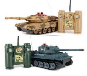 iPlay battling tanks can make realistic sounds and movements to entrall young kids