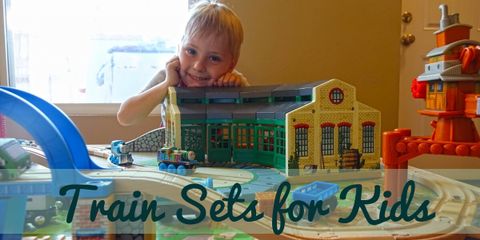 5 Wooden & Electric Model Train Sets for Kids You Don’t Want to Miss Out On