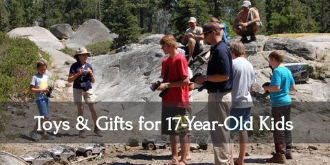 10 Best Gifts for Seventeen-Year-Old Boys & Girls