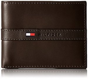 Tommy Hilfiger Men’s Leather Passcase Wallet