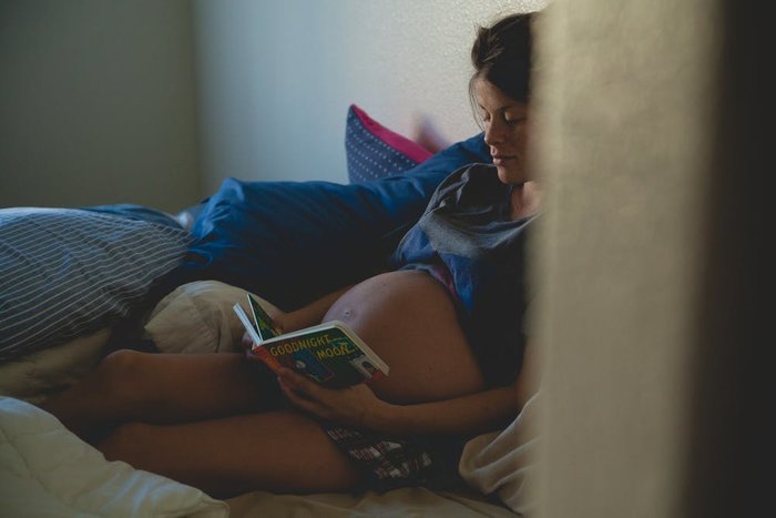 mom pillow read